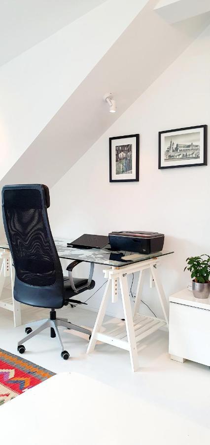 Loft 85 M2 Wilanow Krolewski Self Checkin Warschau Buitenkant foto
