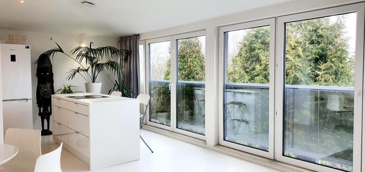Loft 85 M2 Wilanow Krolewski Self Checkin Warschau Buitenkant foto
