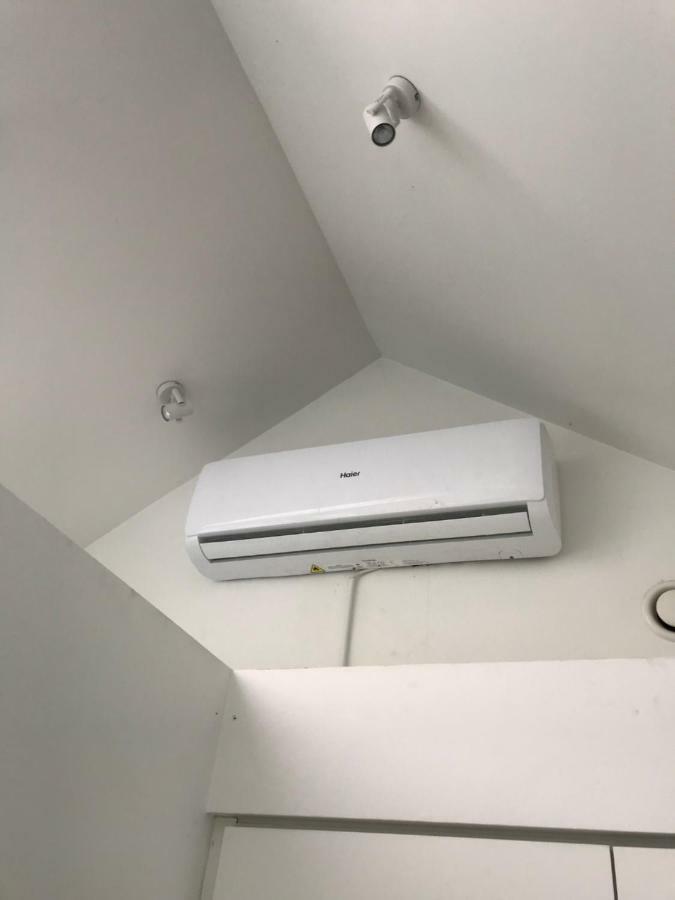 Loft 85 M2 Wilanow Krolewski Self Checkin Warschau Buitenkant foto